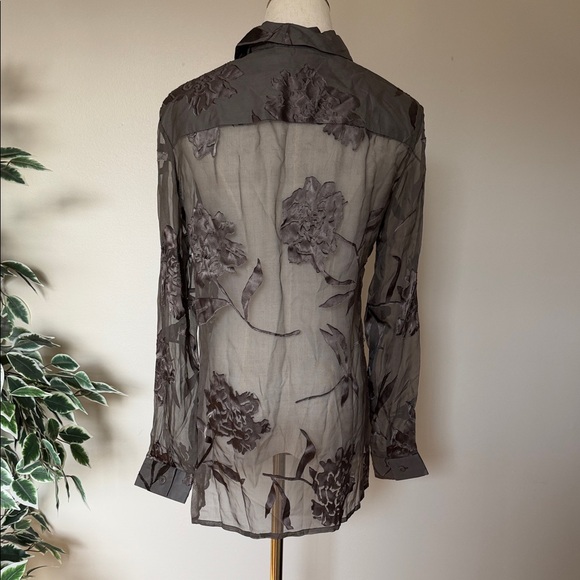 BCBGMaxAzria Elegant Sheer Gray Top - Picture 4 of 9